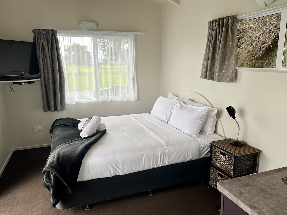 Anchor Lodge Resort 13/73