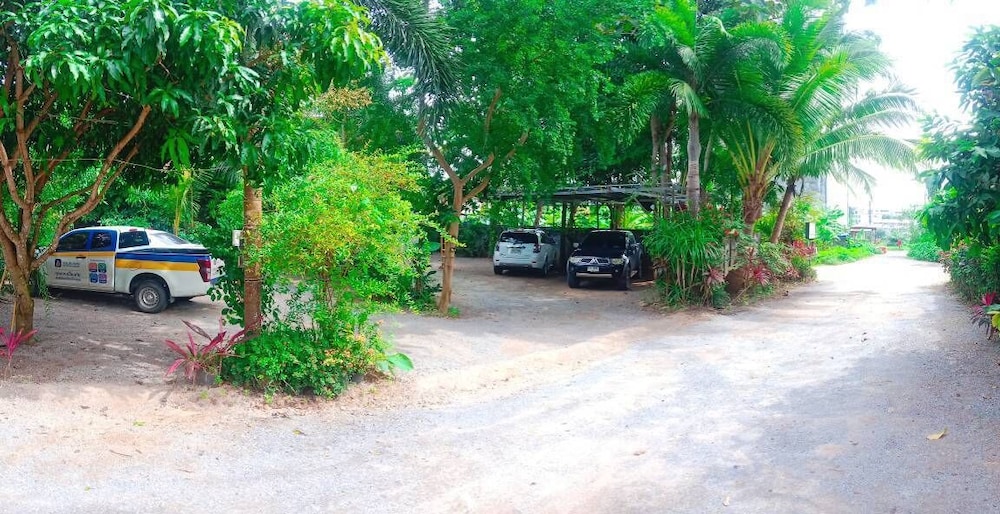 Jingjit Hotel 54/61