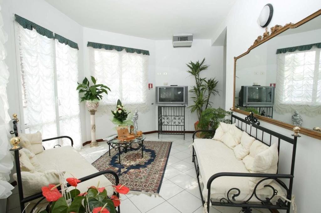 VILLA PINA 37/55