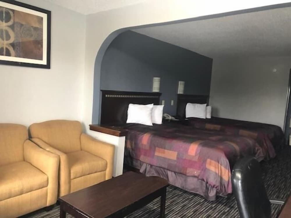 GATEWAY INN AND SUITES 36/39