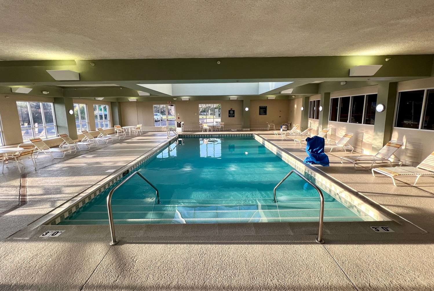 La Quinta Inn & Suites by Wyndham Bannockburn-Deerfield 15/56