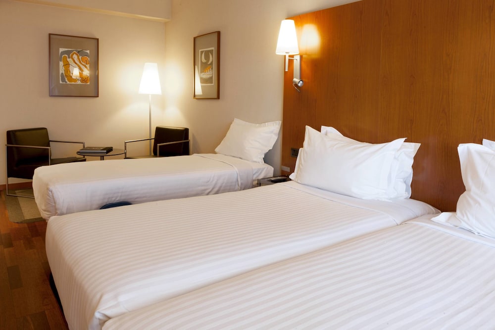 Ac Hotel Leon San Antonio 12/46