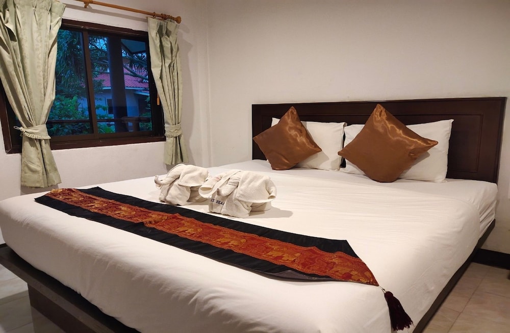 بنغل بسرير مزدوج بإطلالة على الحديقة، Lanta Nice Beach Resort 2/4