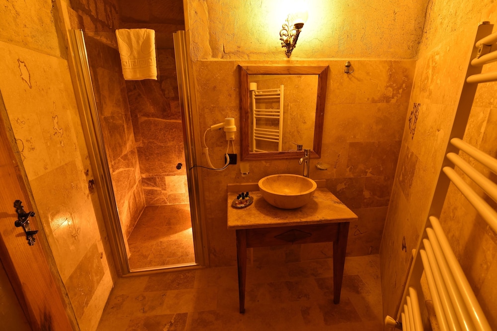 Mosaic Cave Hotel 21/50