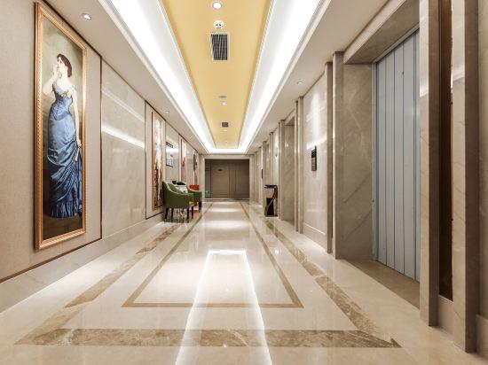 Vienna International Hotel (Nanchuan District Wanda Plaza) 16/56
