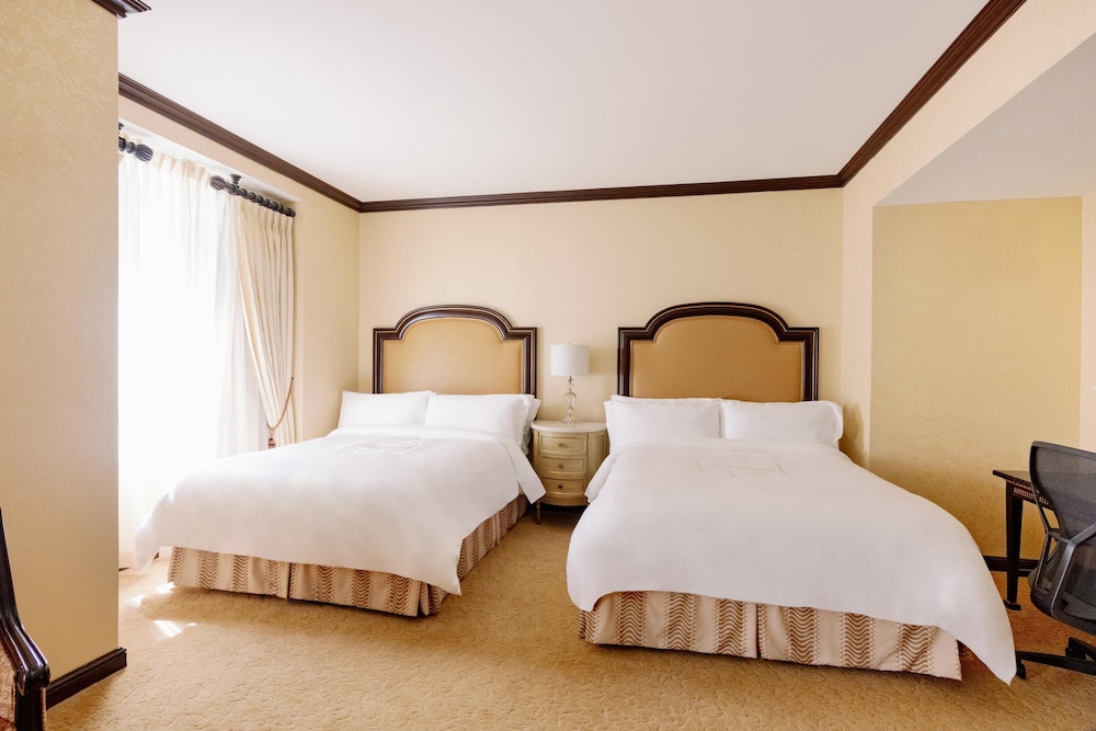 Heritage, 2 Queen Beds