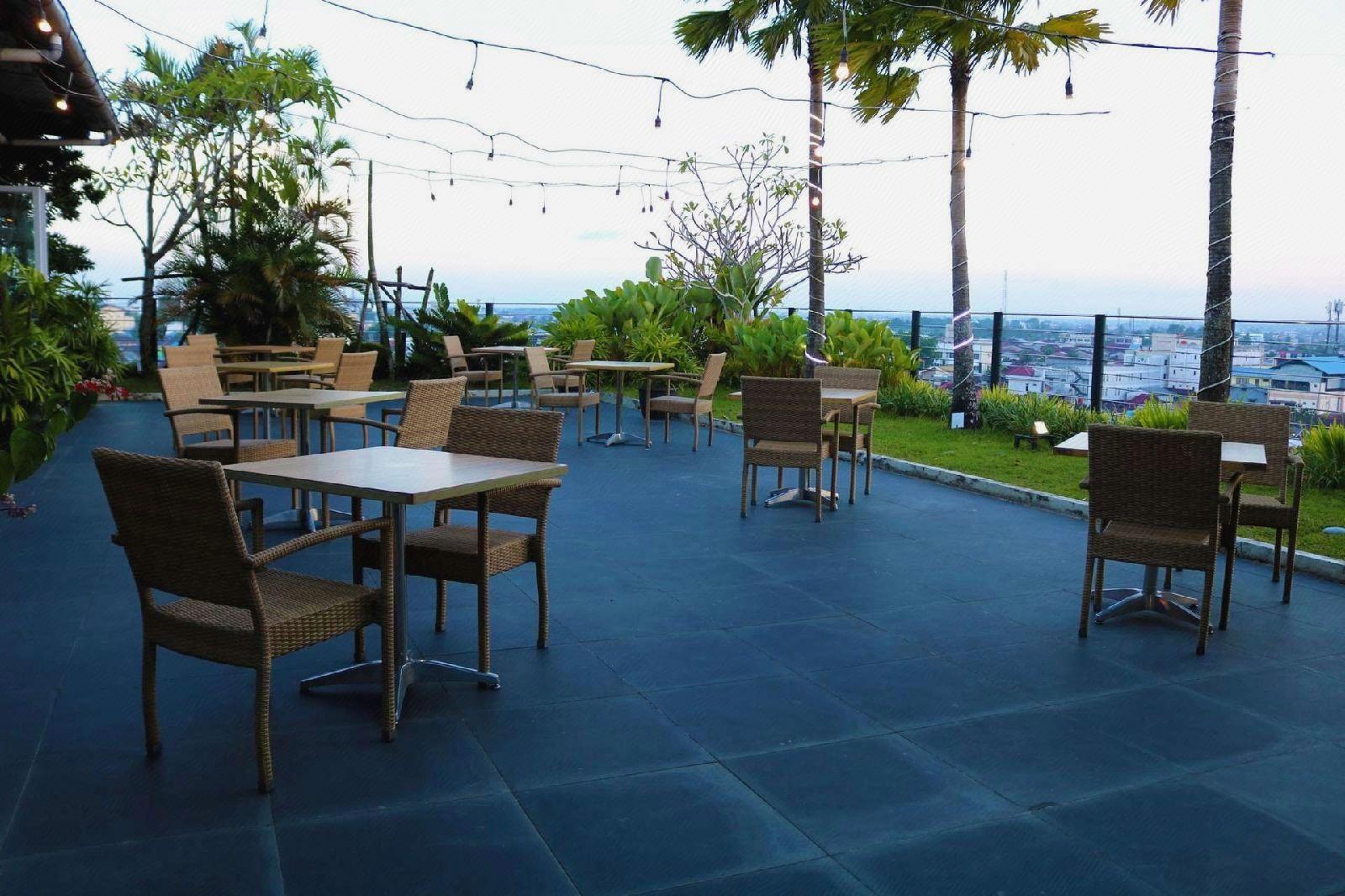 Borneo Hotel 28/37