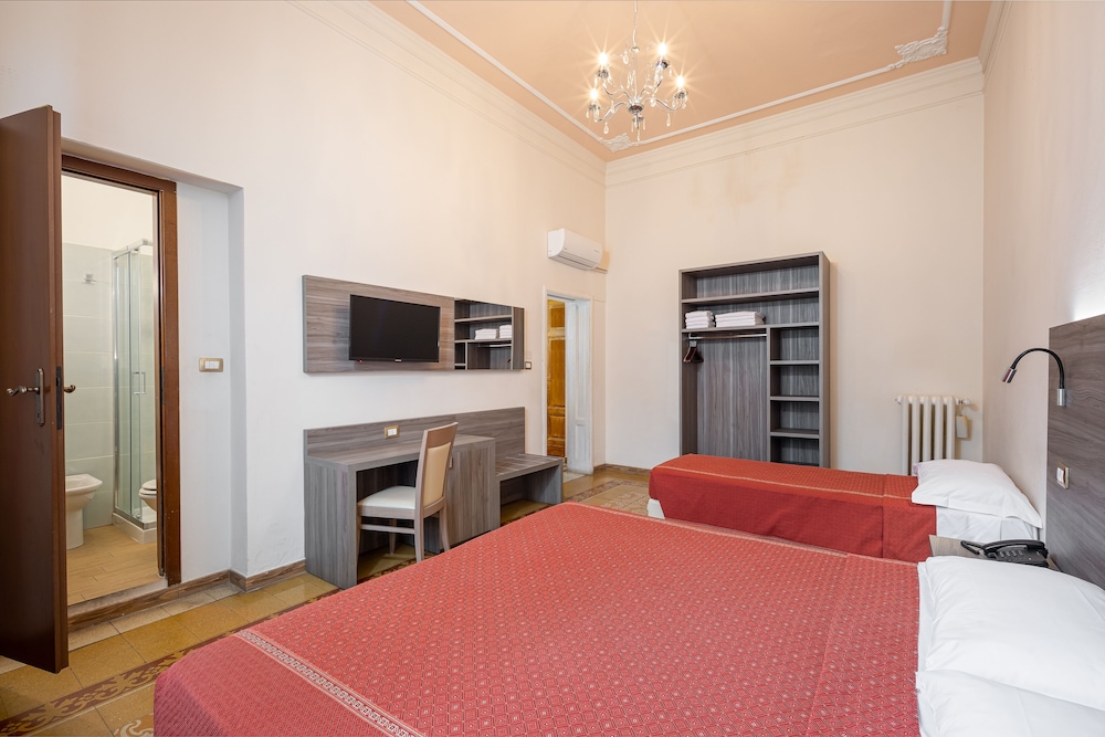 Astrid Hotel 25/74