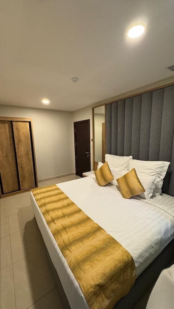 فندق كونتينينت العقير(Continent Hotel Al Uqayr) 8/35