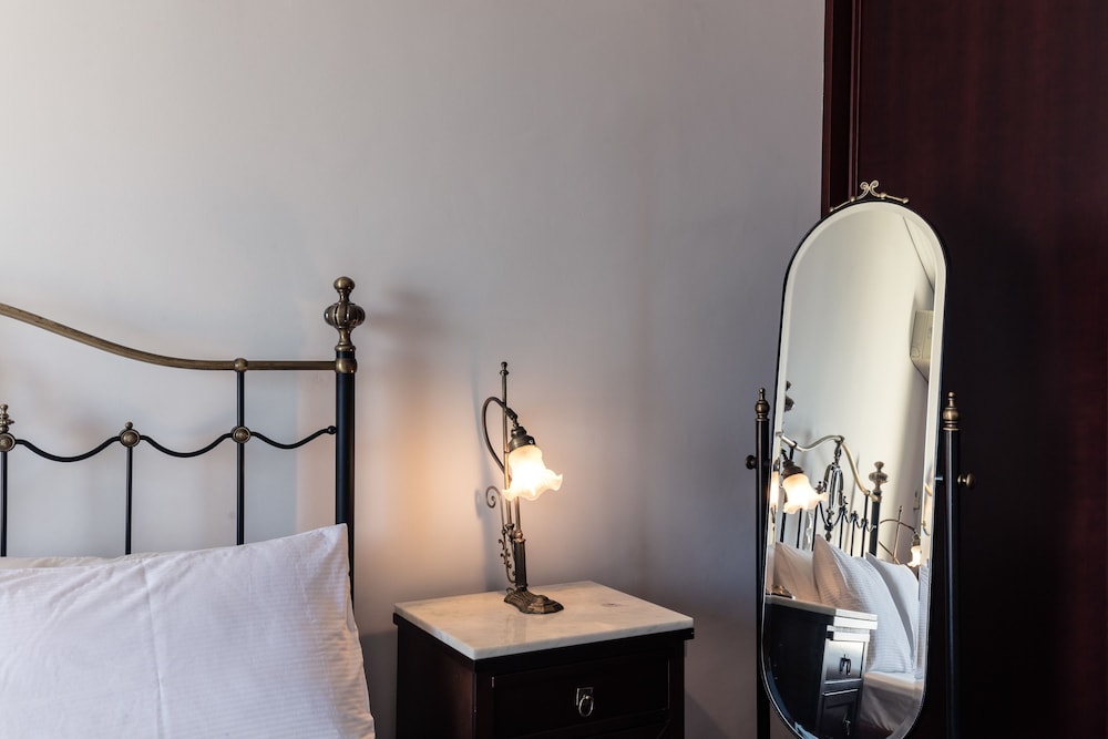 Dionysos Hotel Agistri 25/50