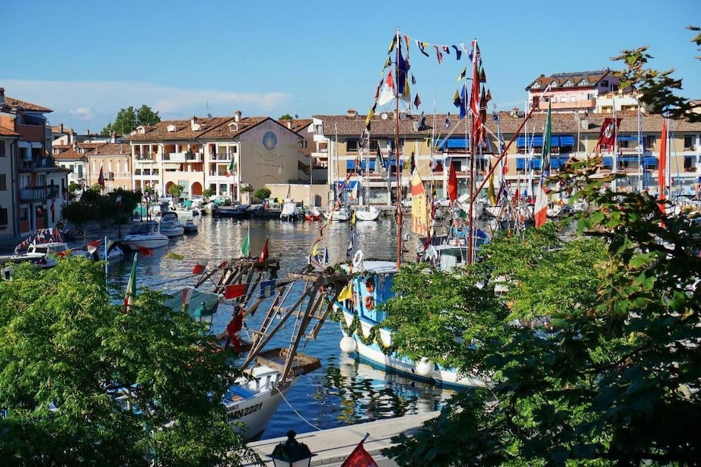 Alla Città Di Trieste 28/50