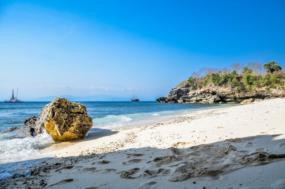 Tamarind Beach Bungalows 34/63