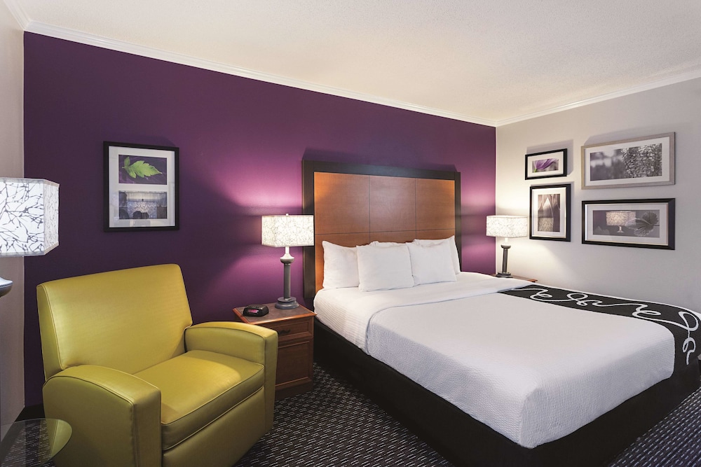 La Quinta Inn & Suites by Wyndham Baton Rouge Siegen Lane 17/55
