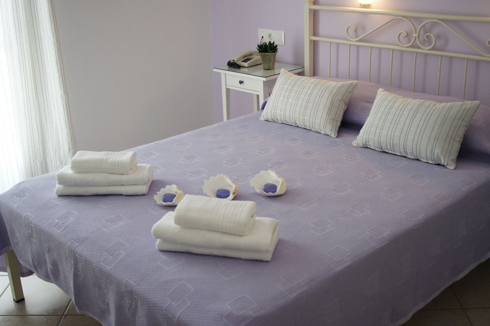 Hotel Cyclades 31/61