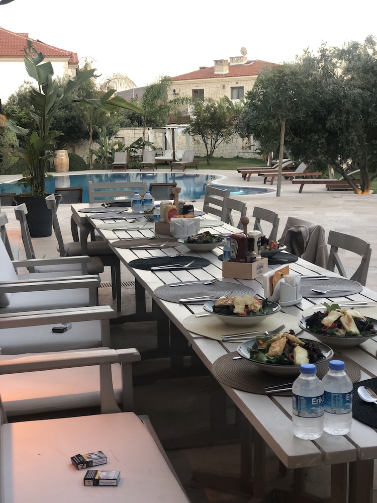 Triangulo Hotel 30/50