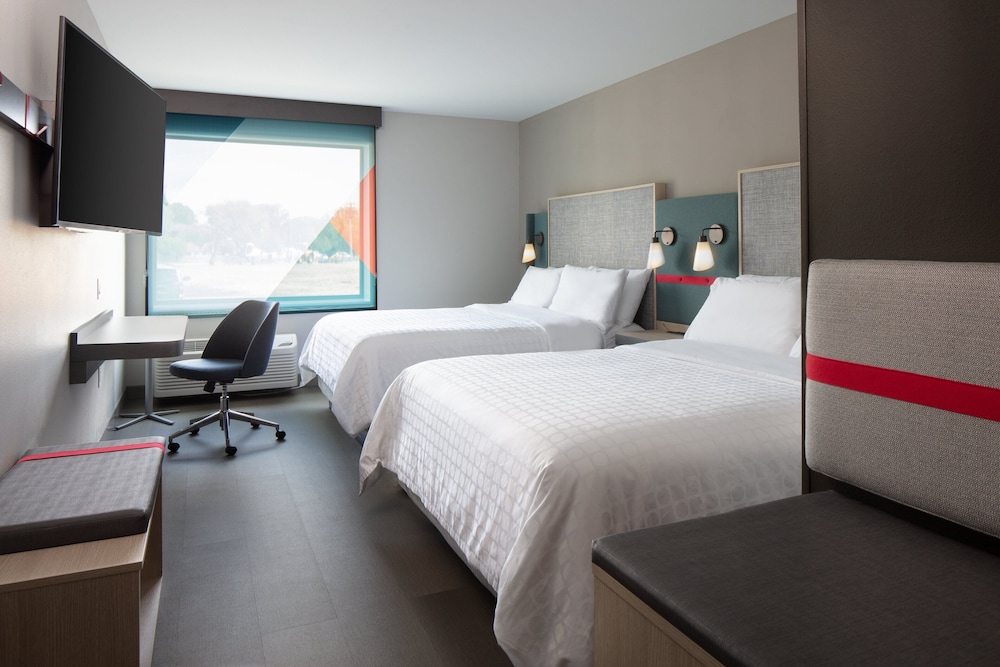 Avid Hotels Madison - Monona 10/33