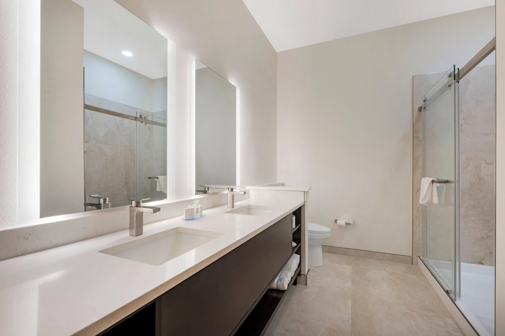 The J Hotel Dunedin Clearwater, an Ascend Collection Hotel 47/50