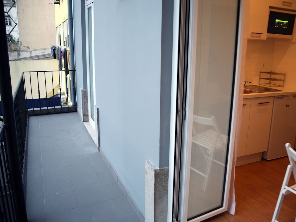 Lisbon Style Guesthouse 6/16
