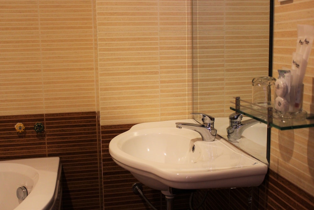 Kim Lan Hotel Can Tho 38/58