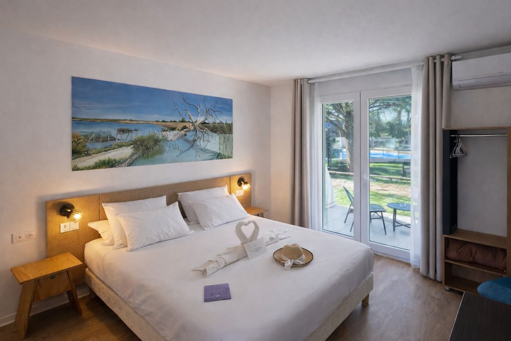 Mona Lisa Royal Hotel 8/49