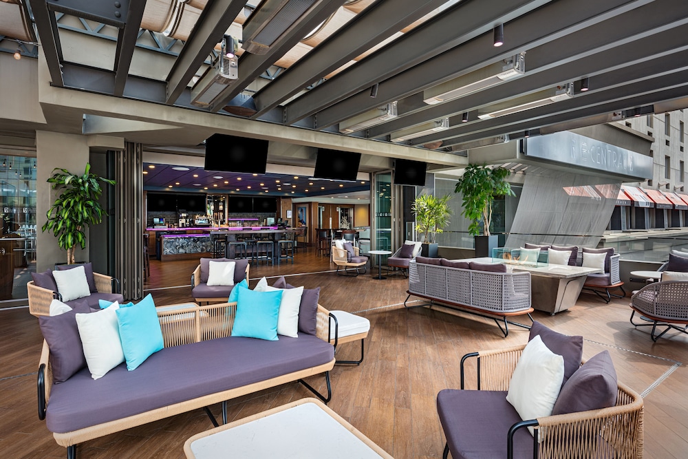 E Central Downtown Los Angeles Hotel 29/54