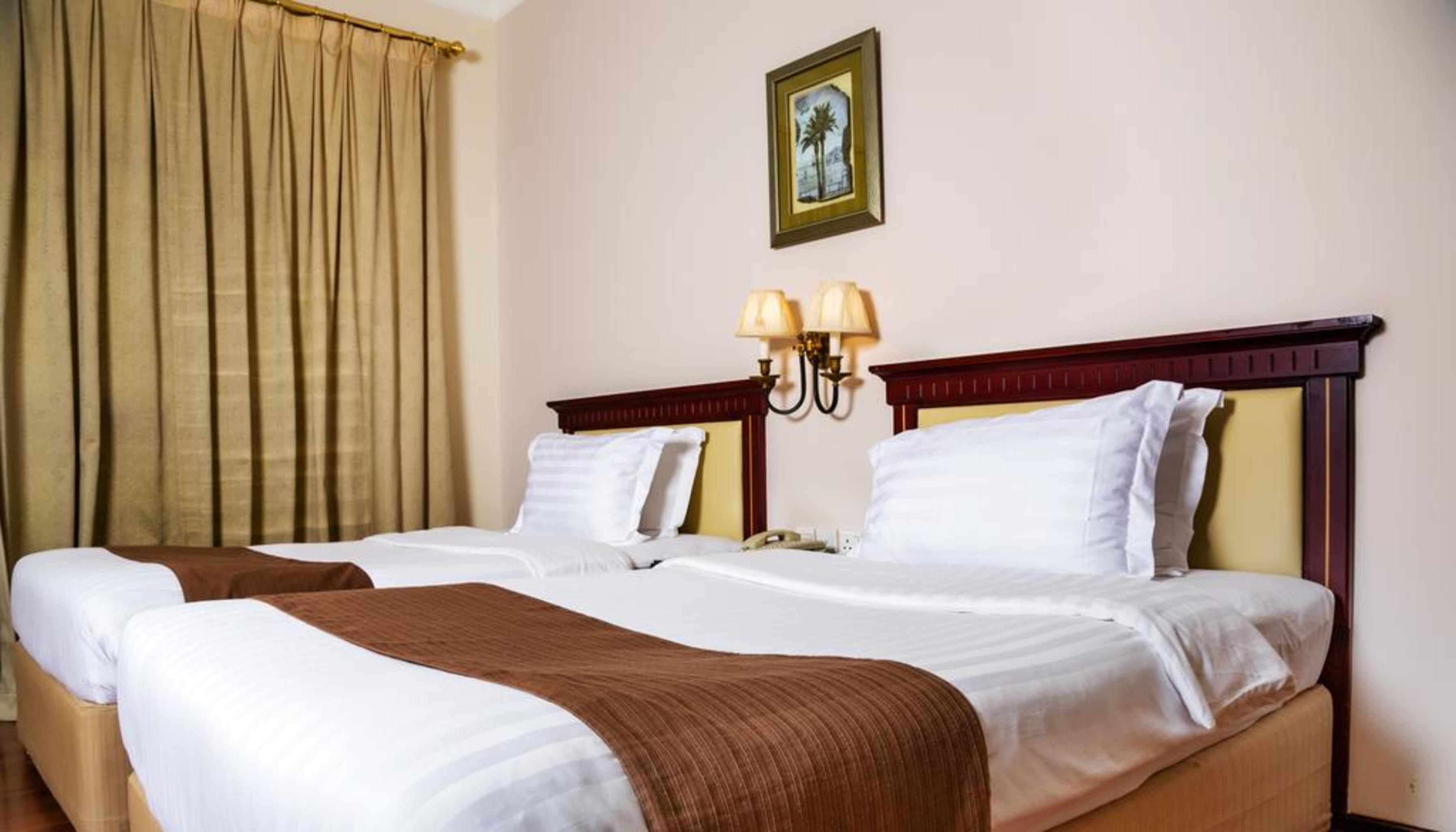 Deluxe, Double Bed