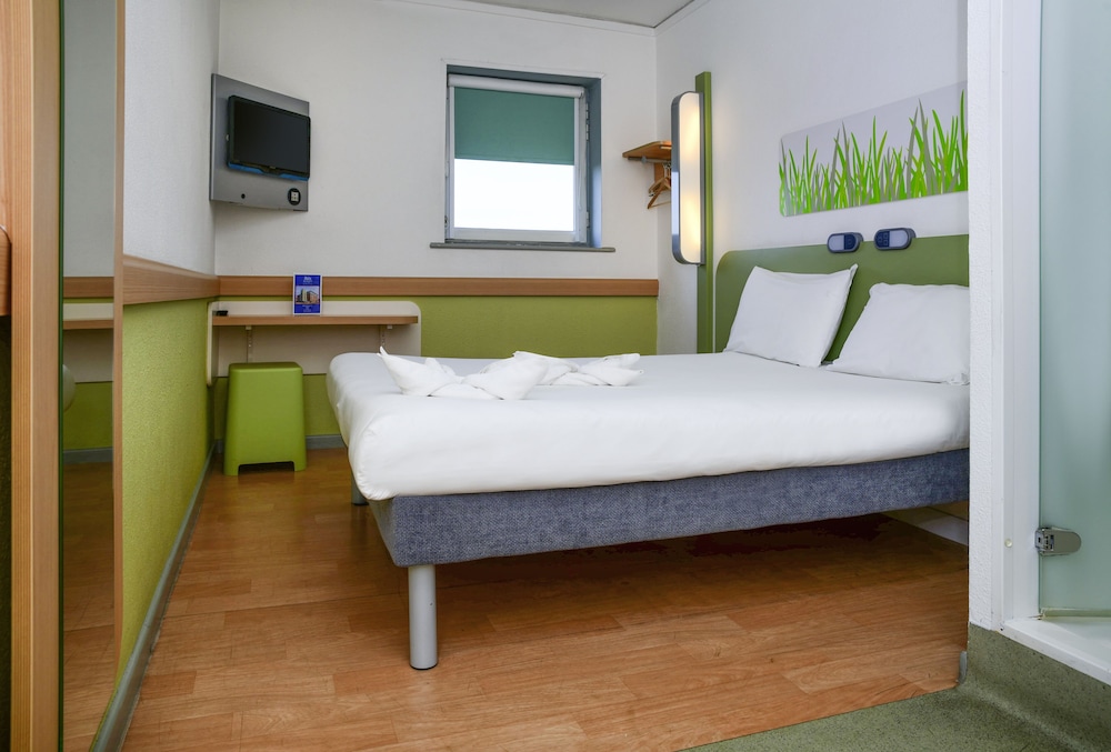 Ibis Budget Tours Nord 22/77