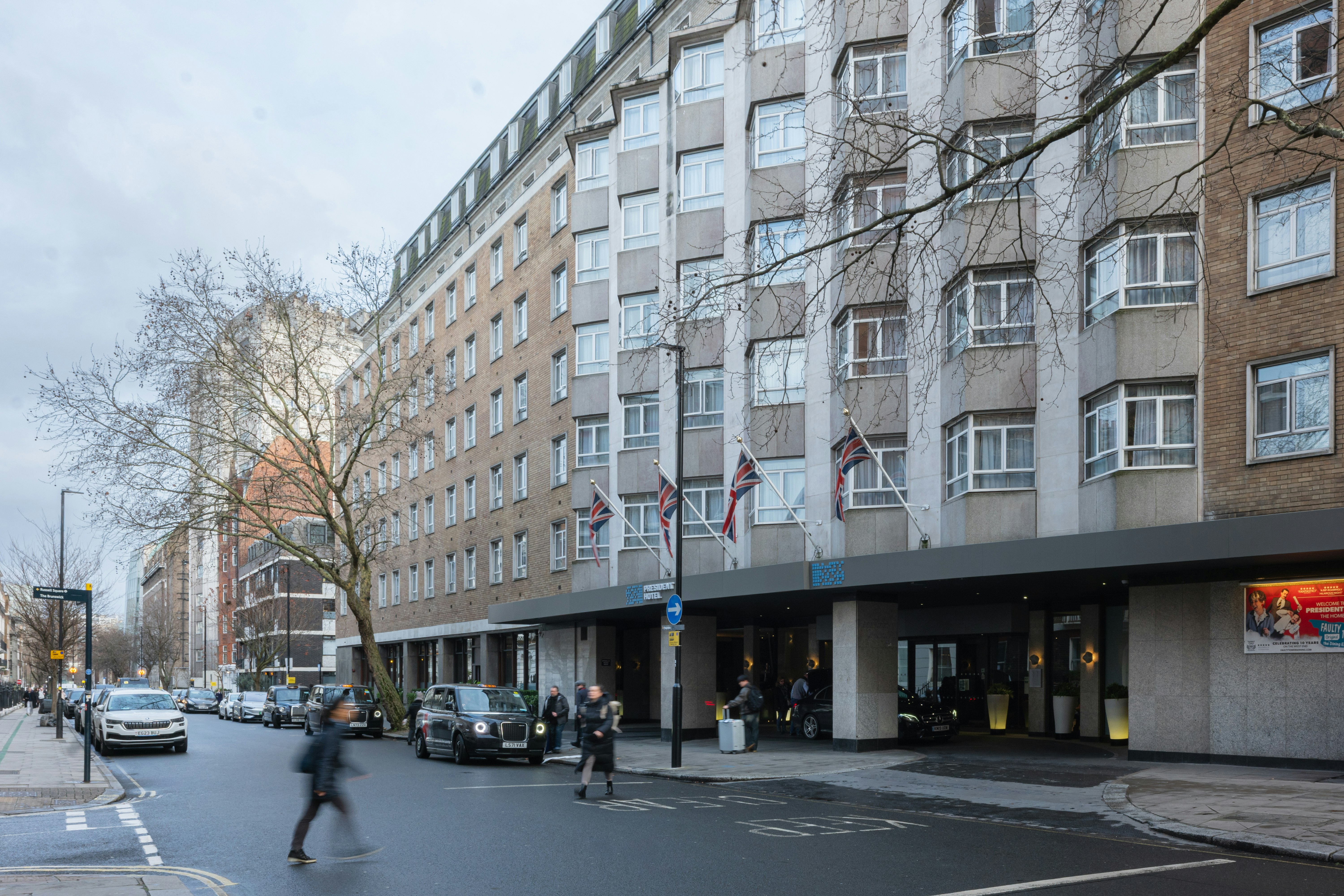 President Hotel 64/70