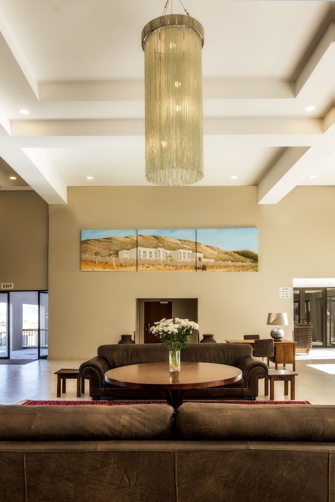 Springbok Inn By Country Hotels 8/32