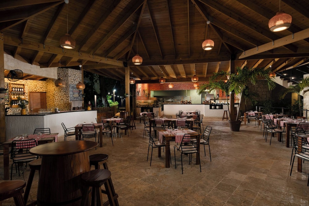 Impressive Punta Cana 32/48