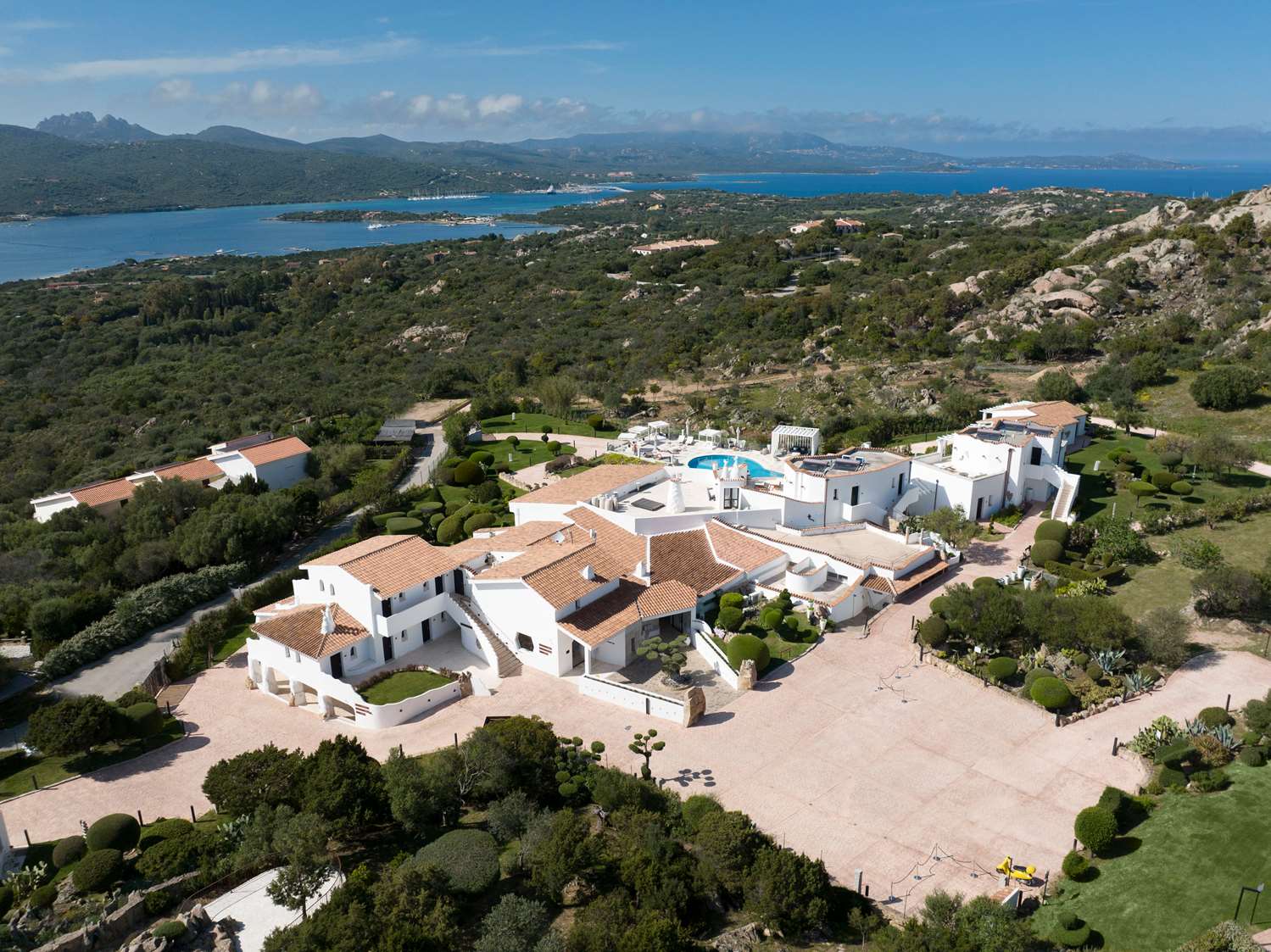 Sulia House Porto Rotondo, Curio Collection by Hilton 77/99