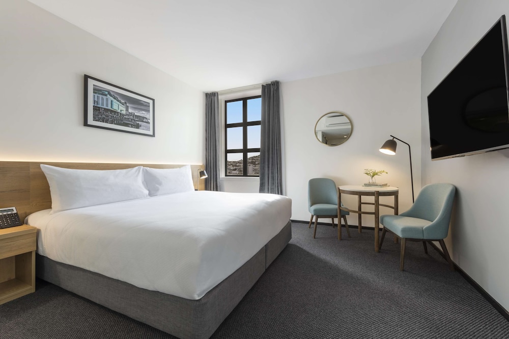 Oaks Wellington Hotel 32/73