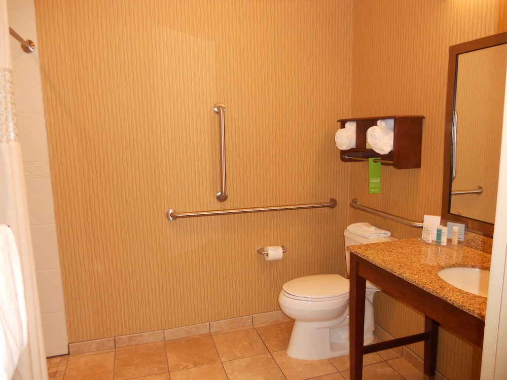 Hampton Inn And Suites Cincinnati Uptown University Area Oh 17/72