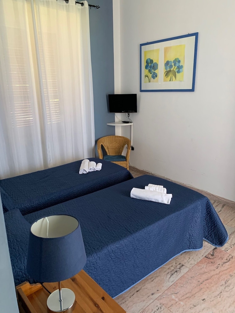Villa Delle Rondini 27/50