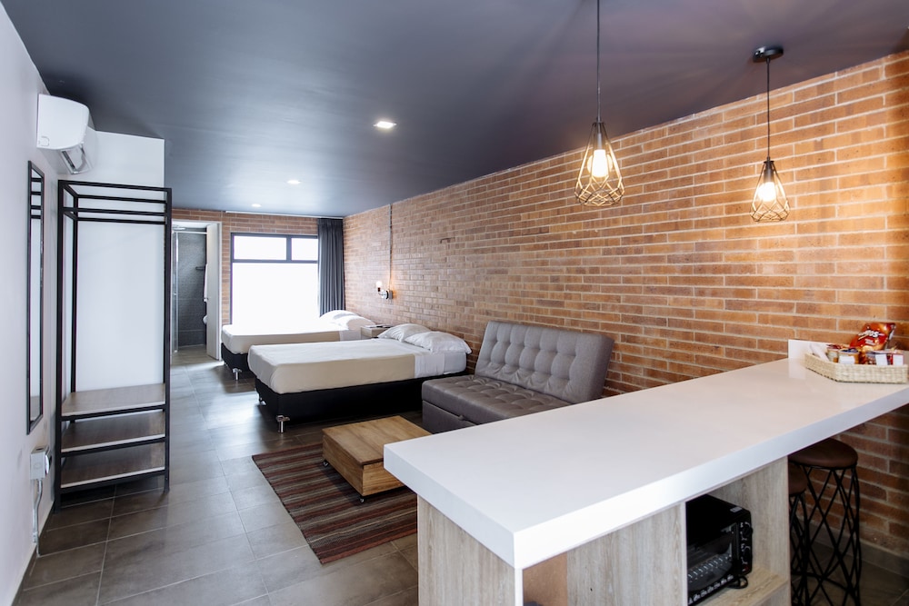 Loft, 2 Double Beds, Sofa 9/10