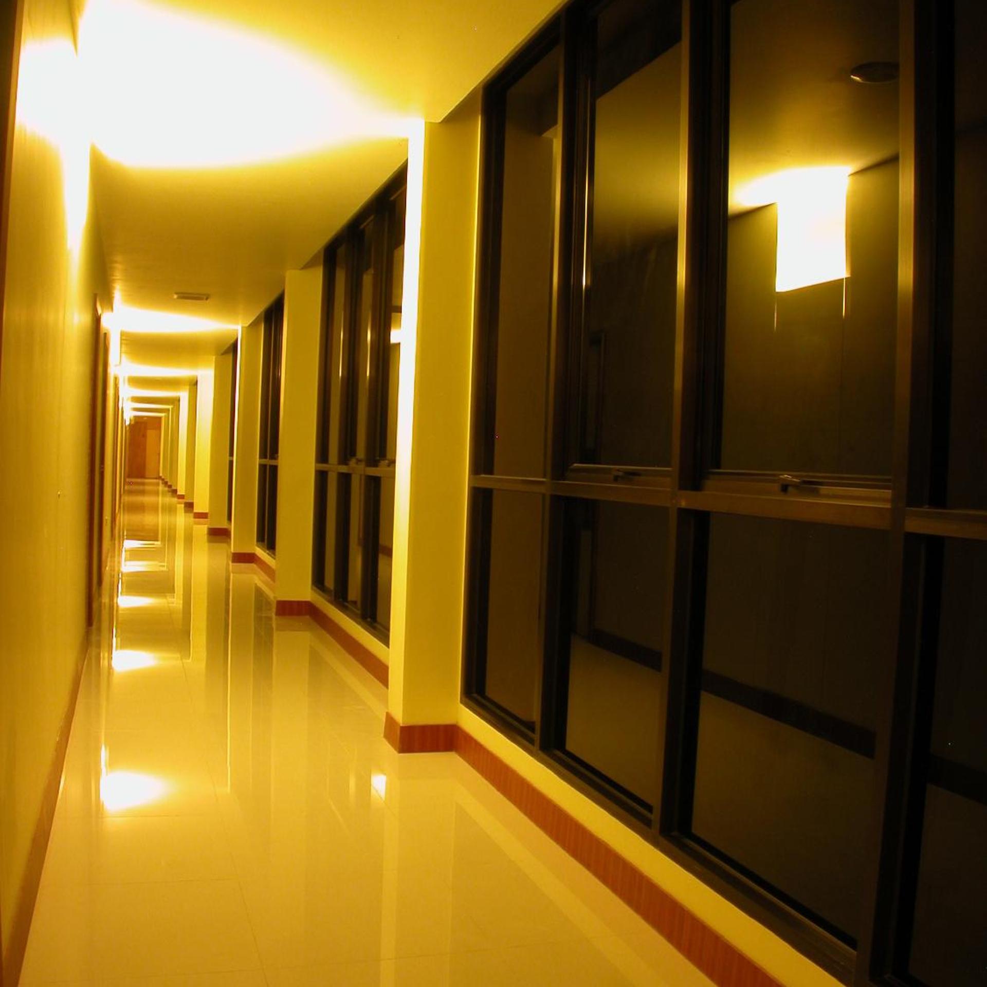 HOTEL MAXIMILLIAN 28/55