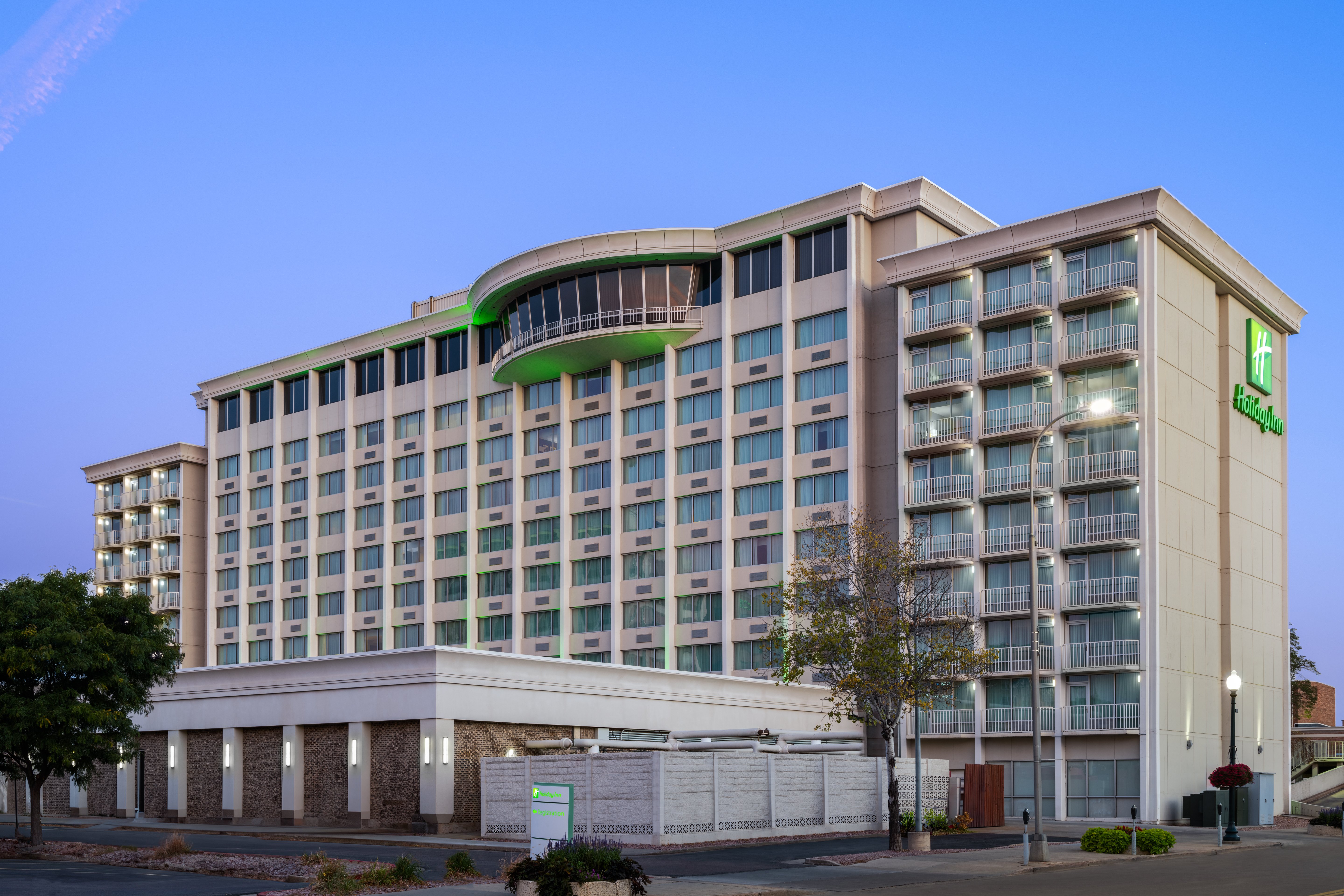 Holiday Inn Sioux Falls-City Centre, an IHG Hotel 1/38