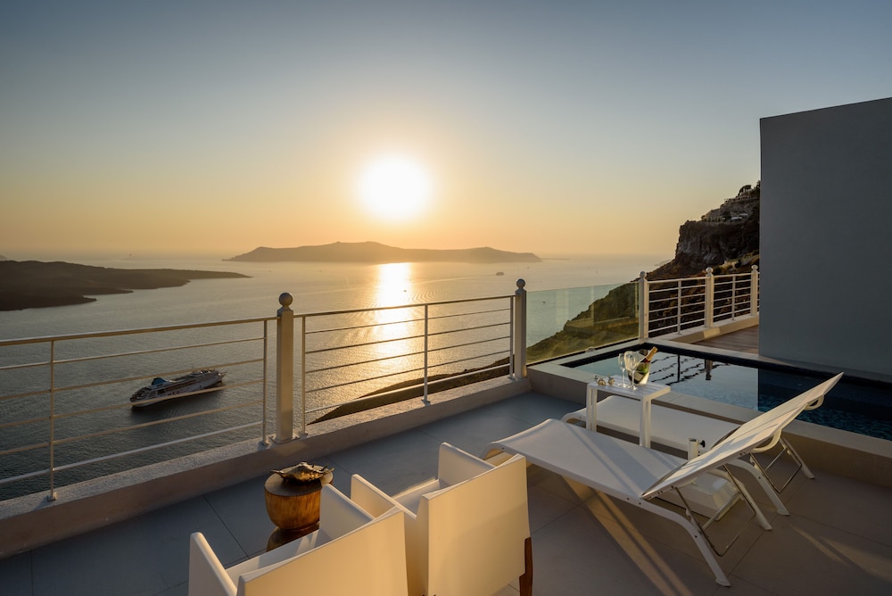 Nefeles Luxury Suites 5/49