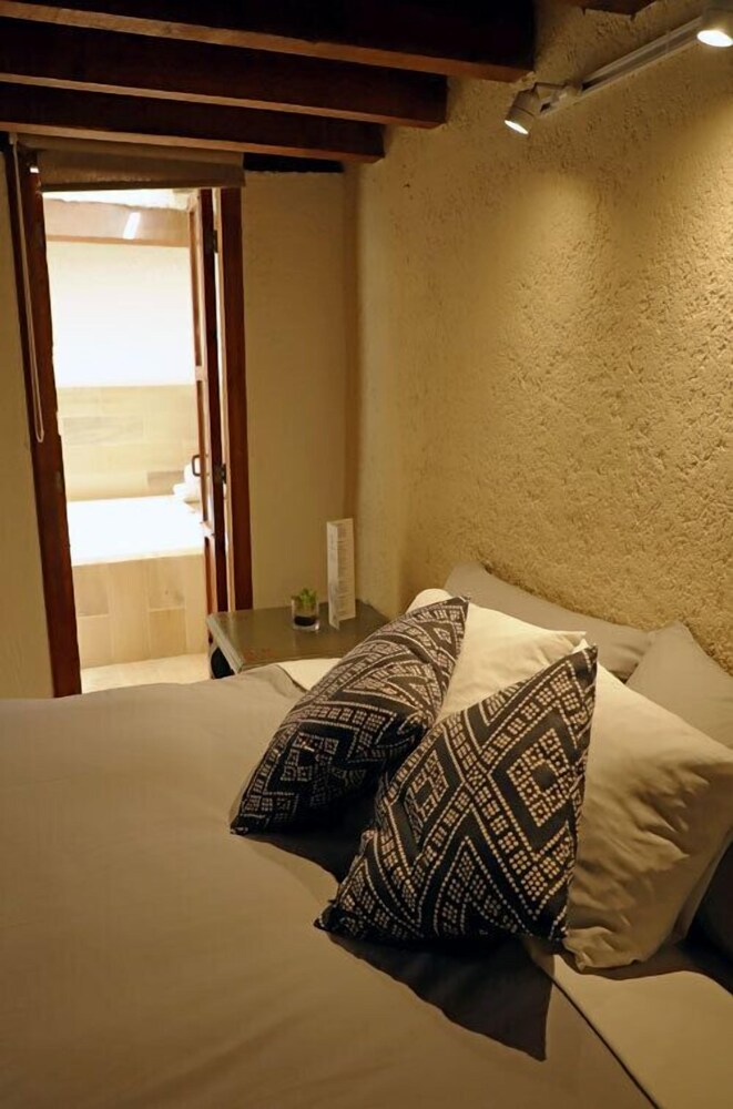 Meson de La Merced Hotel And Suites 11/38