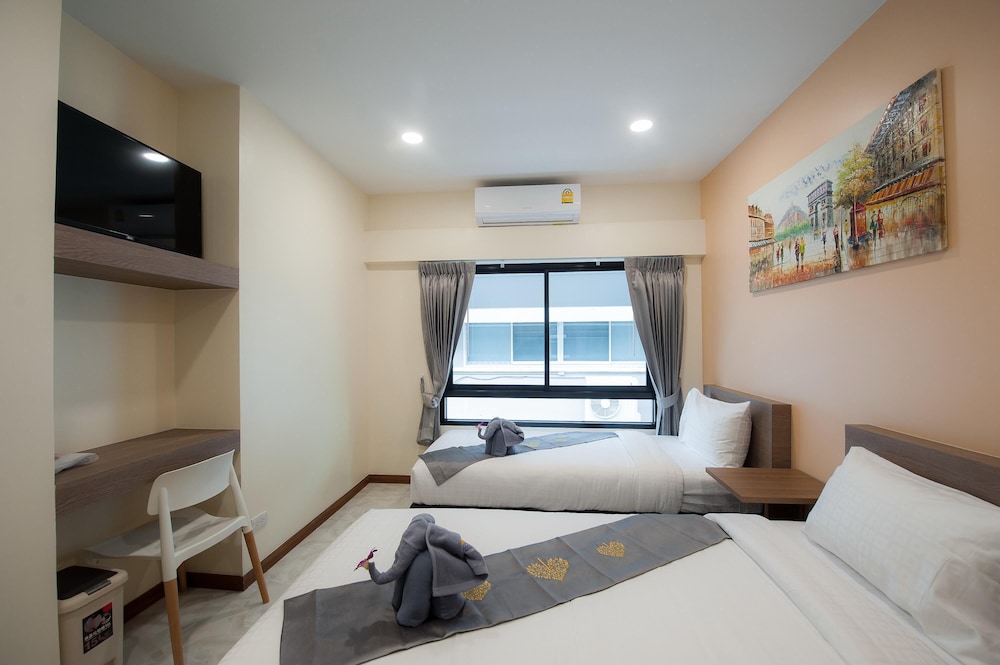 The Moon Night Hostel 55/69