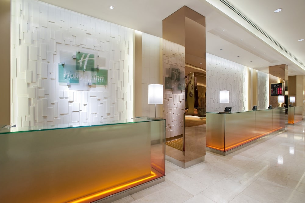 Holiday Inn Pudong 6/76