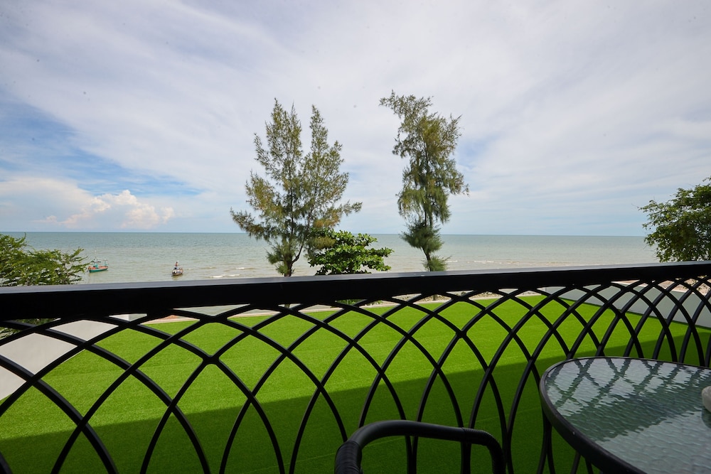 SiamBeach Resort 49/69