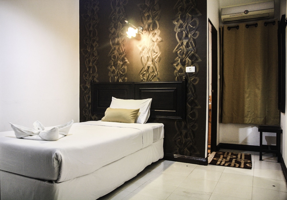 Erawan House 15/48