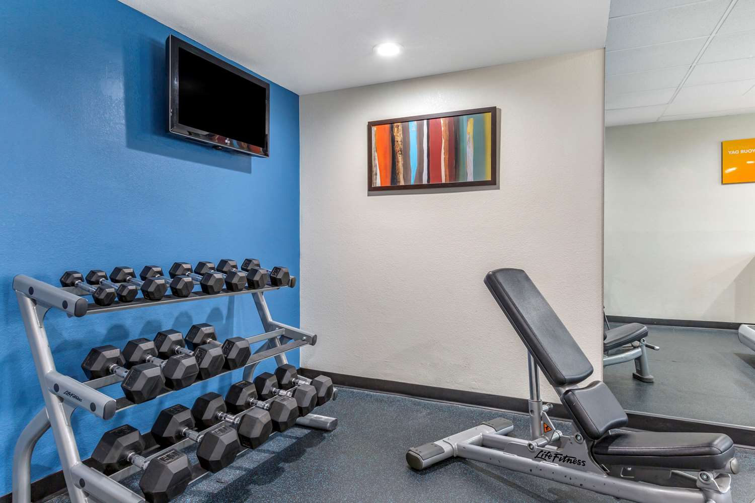 Comfort Inn & Suites Phoenix North / Deer Valley 20/31