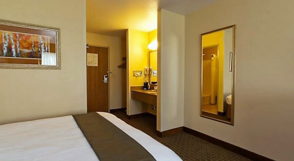 Best Western Empire Towers 18/34