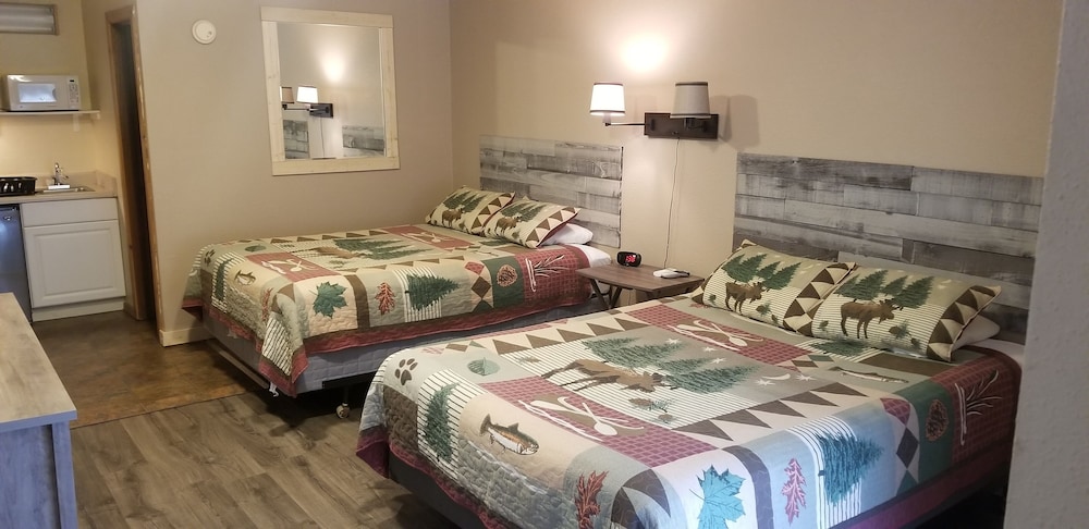 Carriage House Inn 22/36