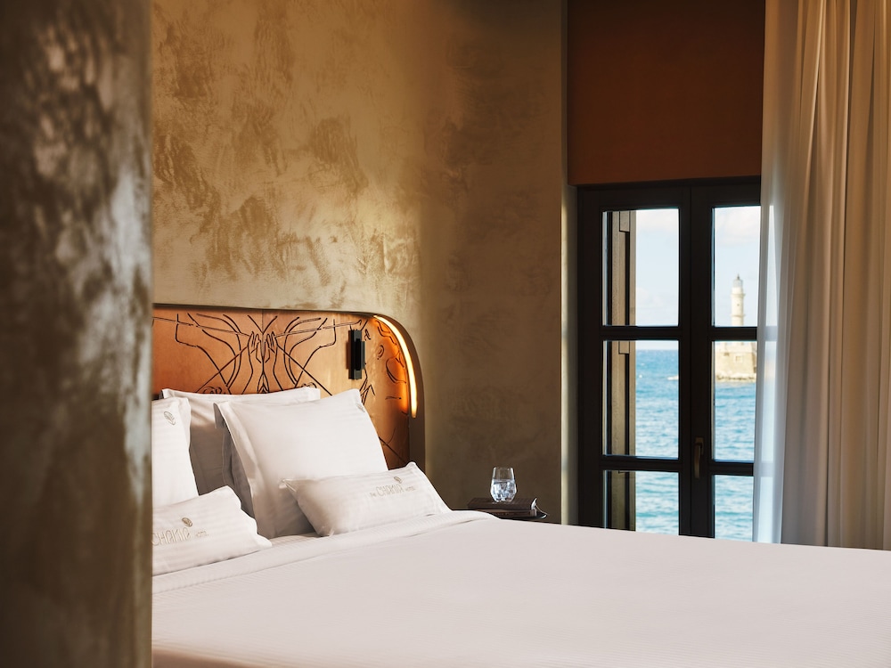 Hotel Porto Antico 5/23