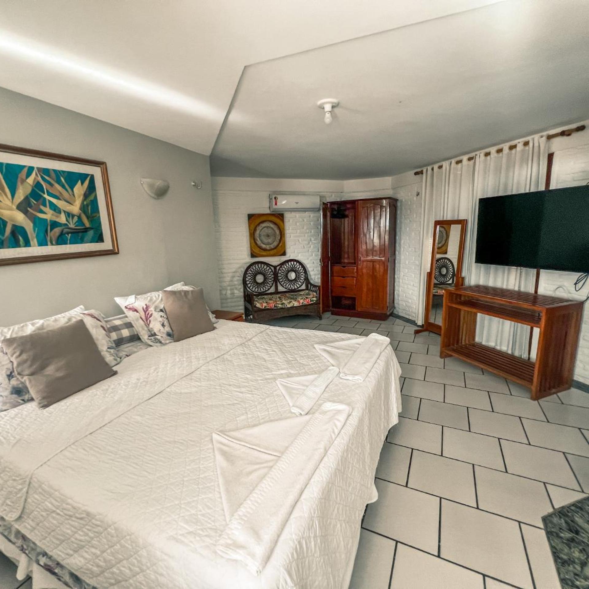 Suite, Hot Tub