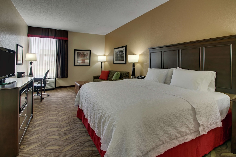 Hampton Inn Lebanon, MO 31/56