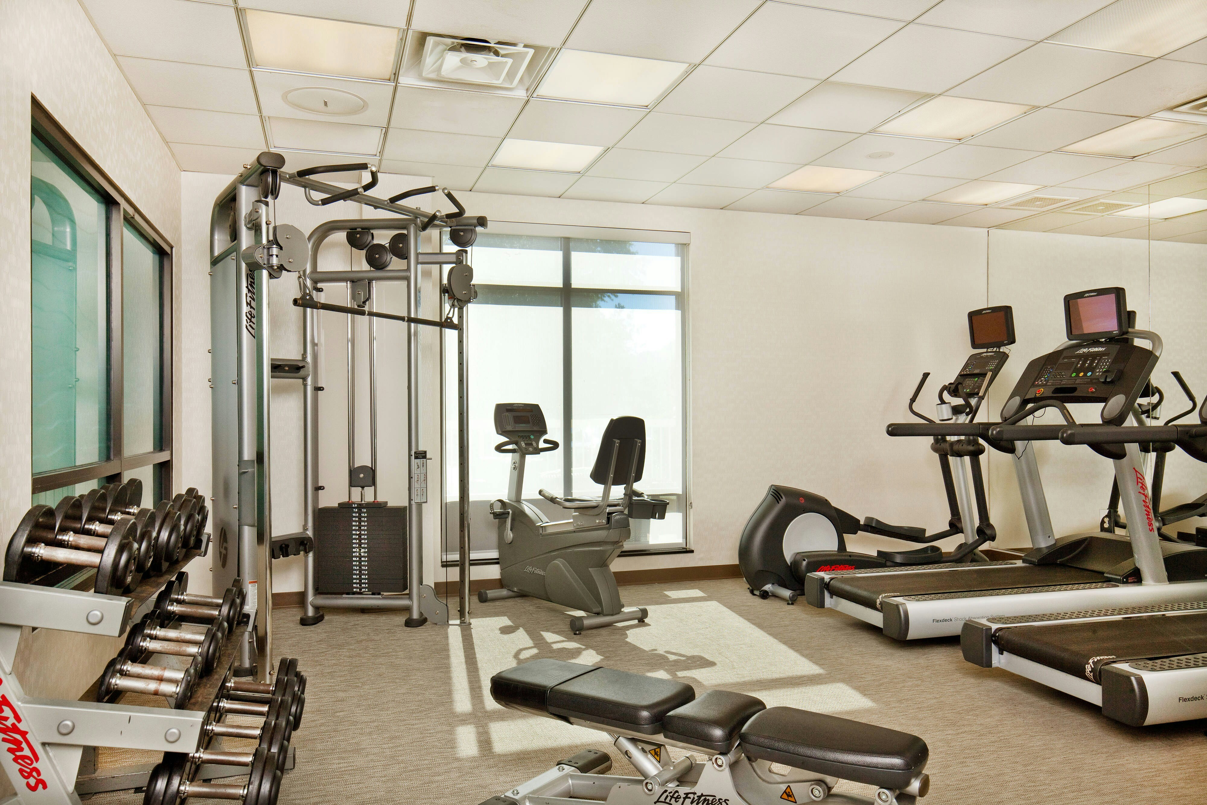 SPRINGHILL SUITES BY MARRIOTT CHESAPEAKE GREENBRIER 19/39